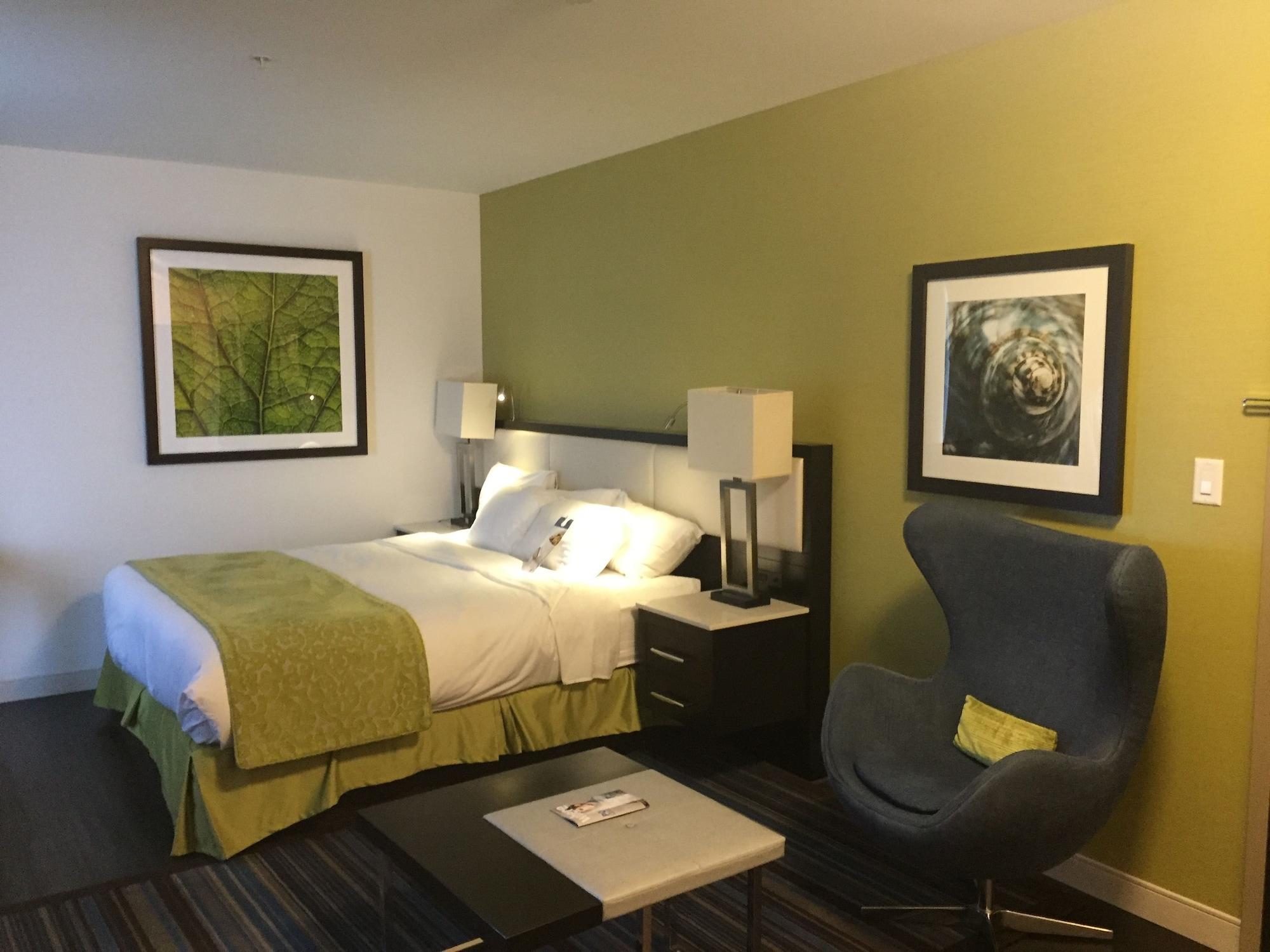 The Hollis Halifax - A Doubletree Suites By Hilton Εξωτερικό φωτογραφία