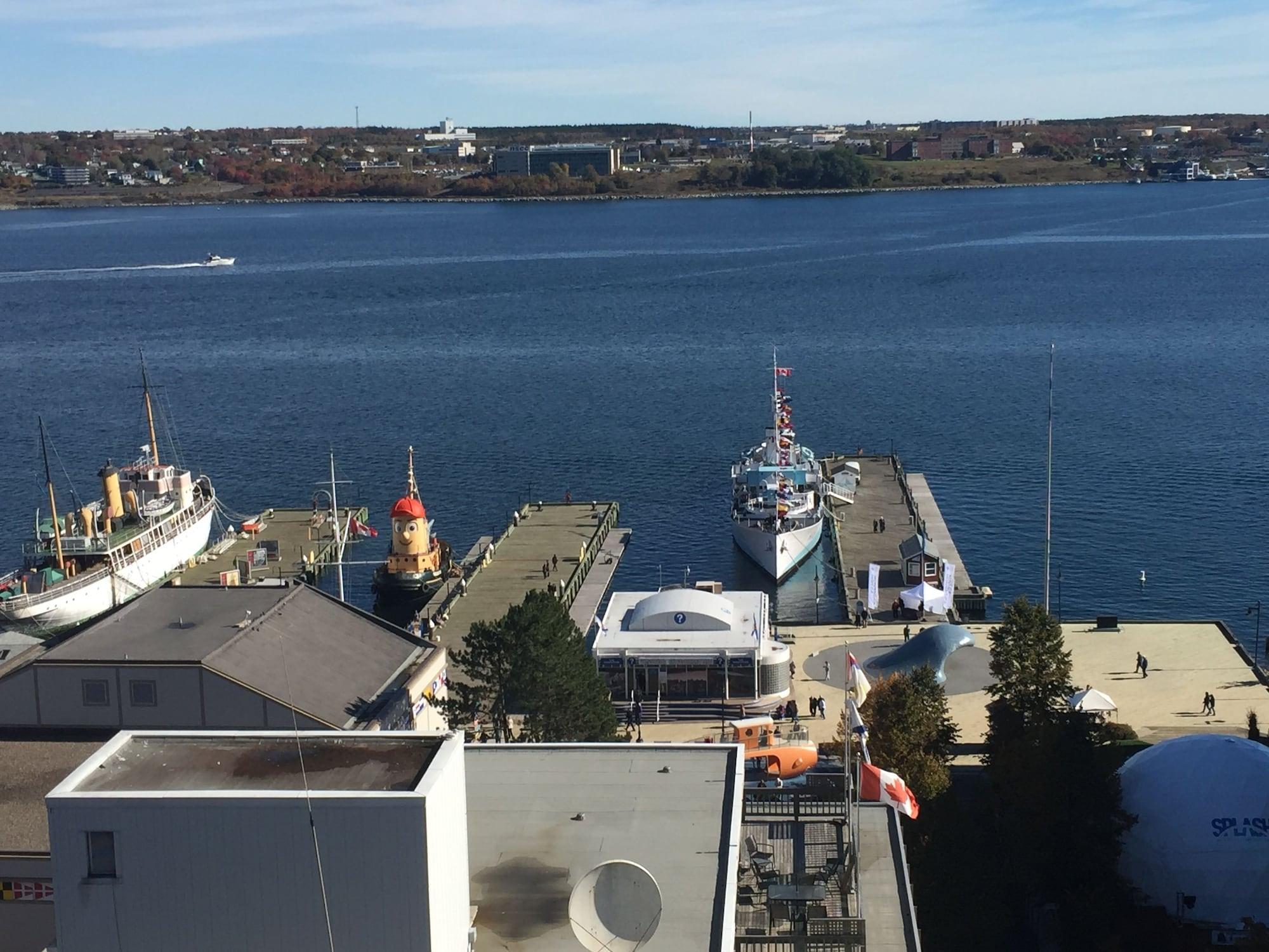 The Hollis Halifax - A Doubletree Suites By Hilton Εξωτερικό φωτογραφία