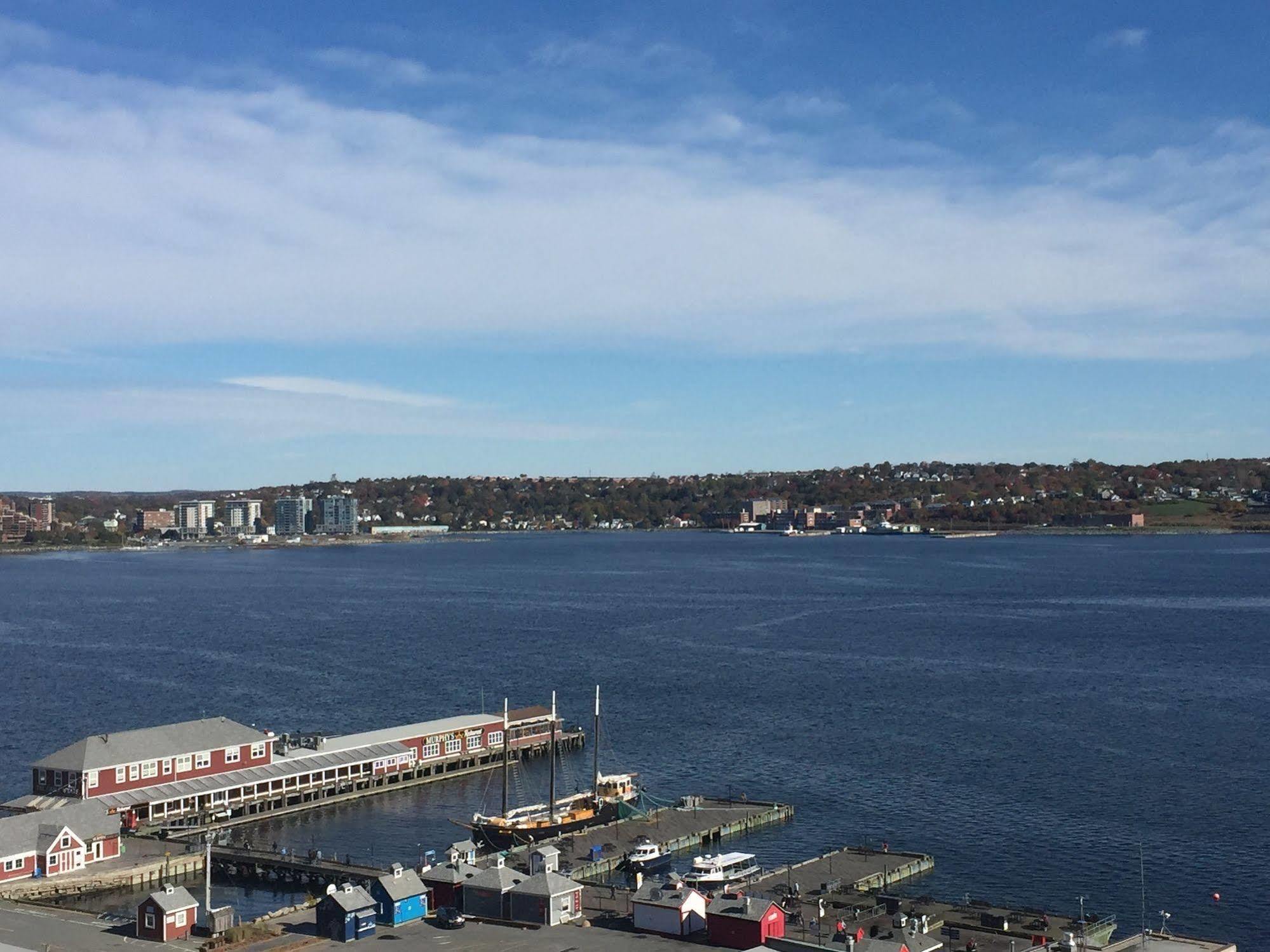The Hollis Halifax - A Doubletree Suites By Hilton Εξωτερικό φωτογραφία