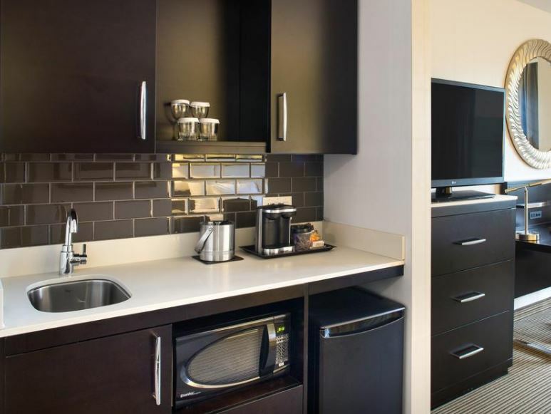 The Hollis Halifax - A Doubletree Suites By Hilton Εξωτερικό φωτογραφία